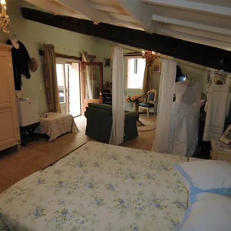 Couette-café La Maison D'emma Sainte-Jalle